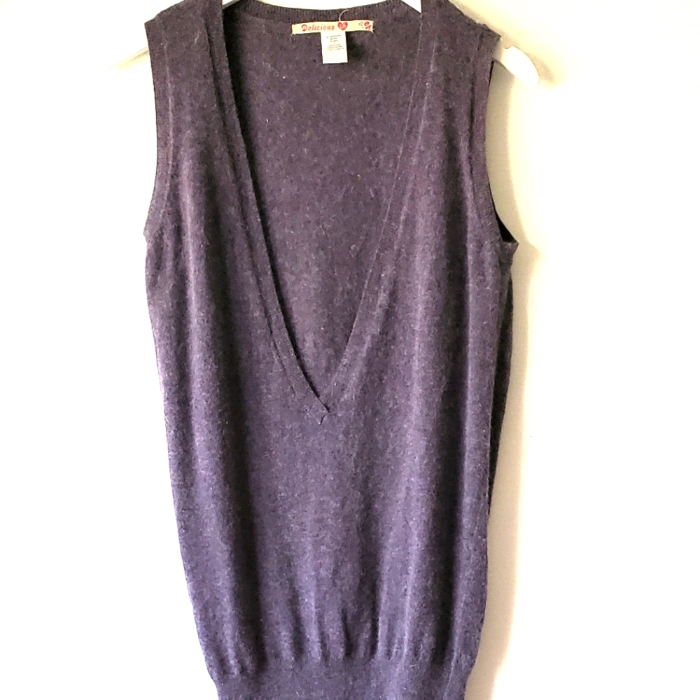 Delicious sleeveless  Deep V Neck Casual Sleeveless Pullover Deep Purple (S)